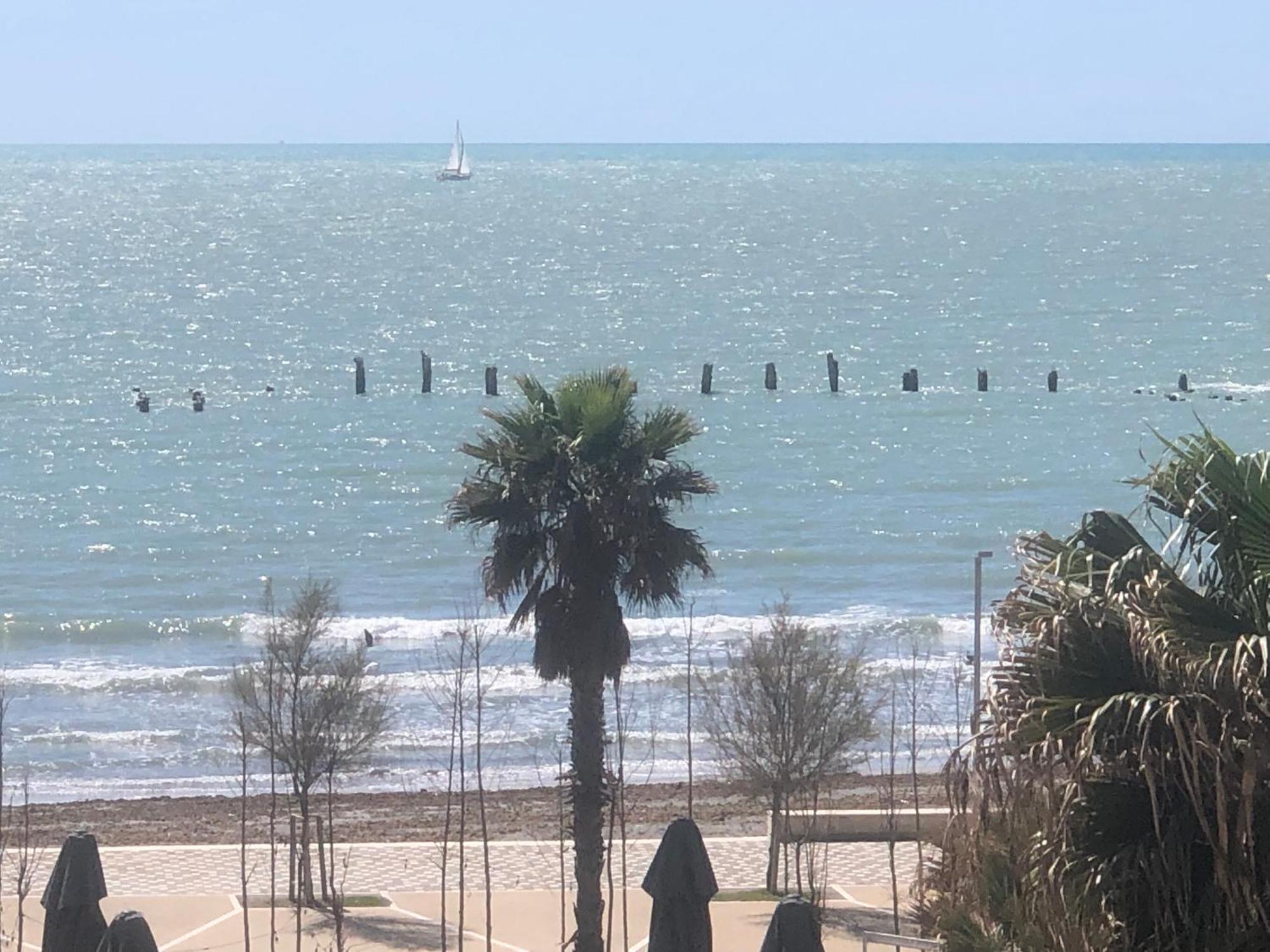 Vollga Four Seasons Apartment Durres Luaran gambar